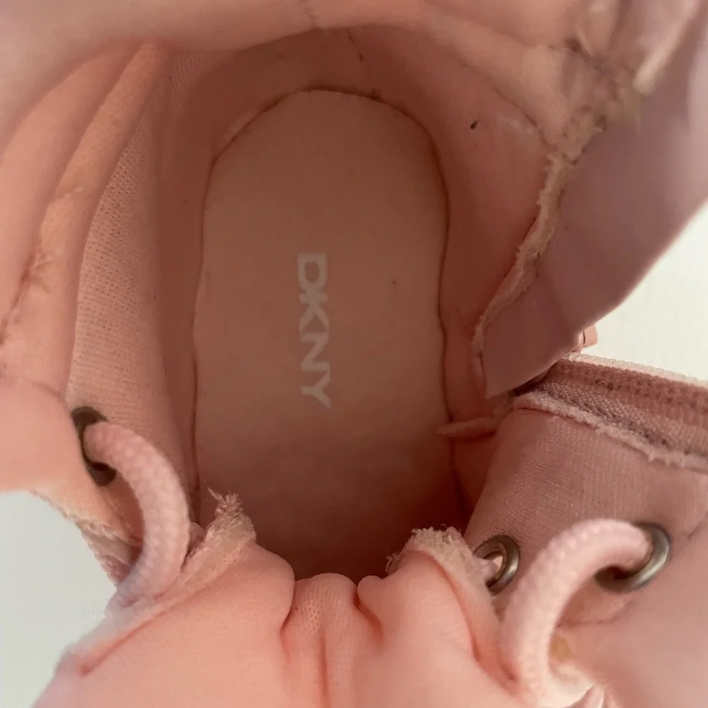 DKNY Girls Shimmer Pink Boots Size 5